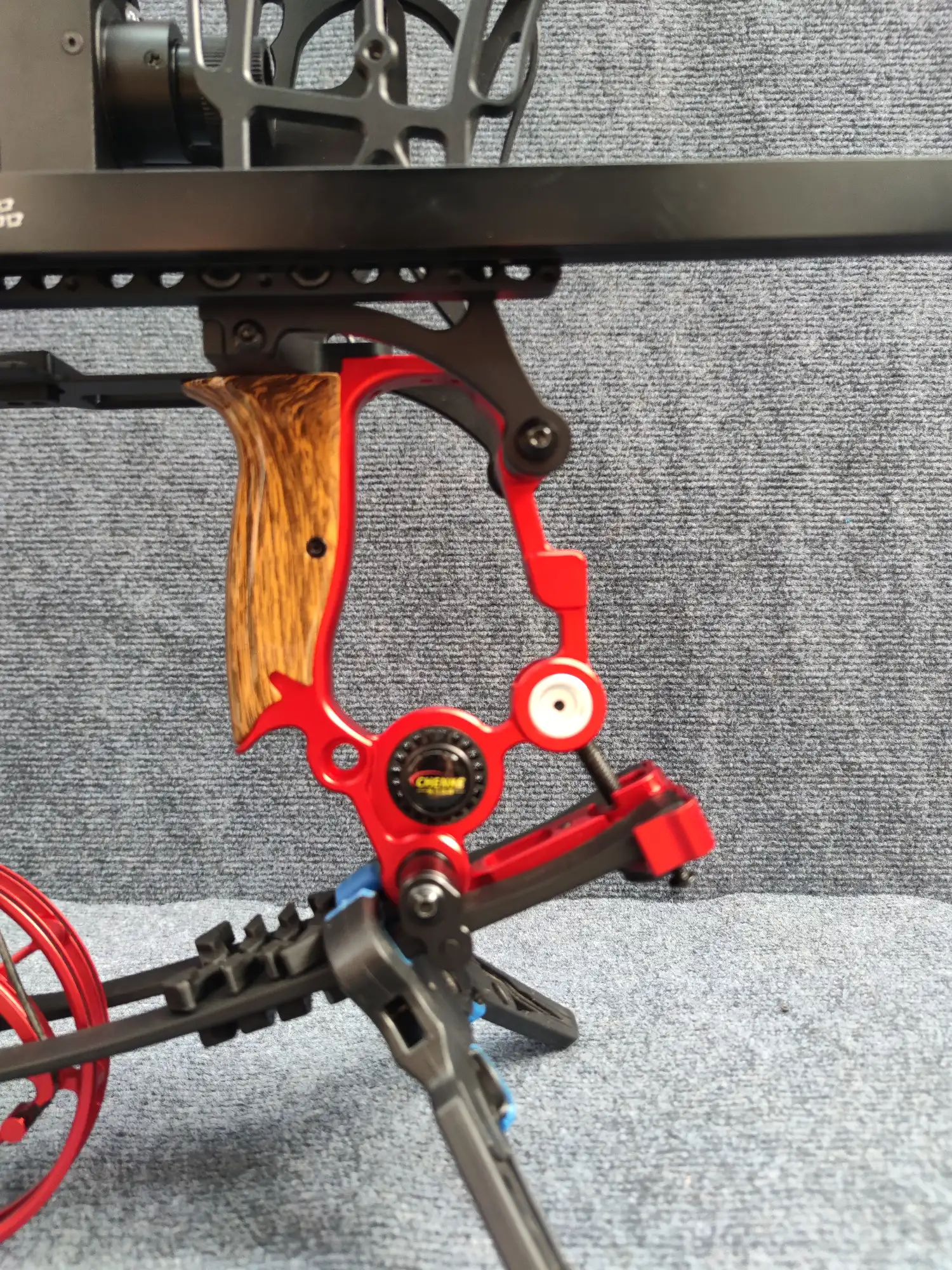 BattleFalcon BFC-F20 Ultimate Compound Bow Set – With Digital Night Vision&Anchor Trainer