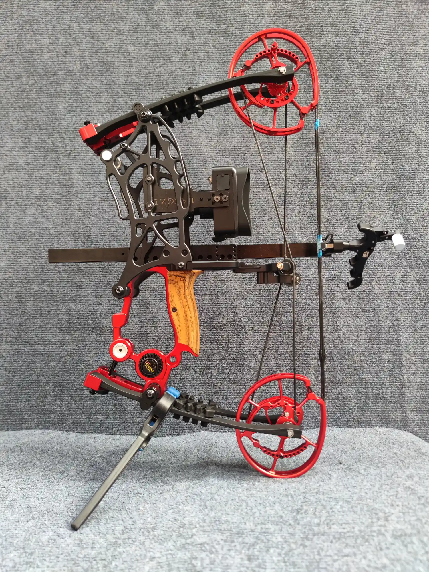 BattleFalcon BFC-F20 Ultimate Compound Bow Set – With Digital Night Vision&Anchor Trainer