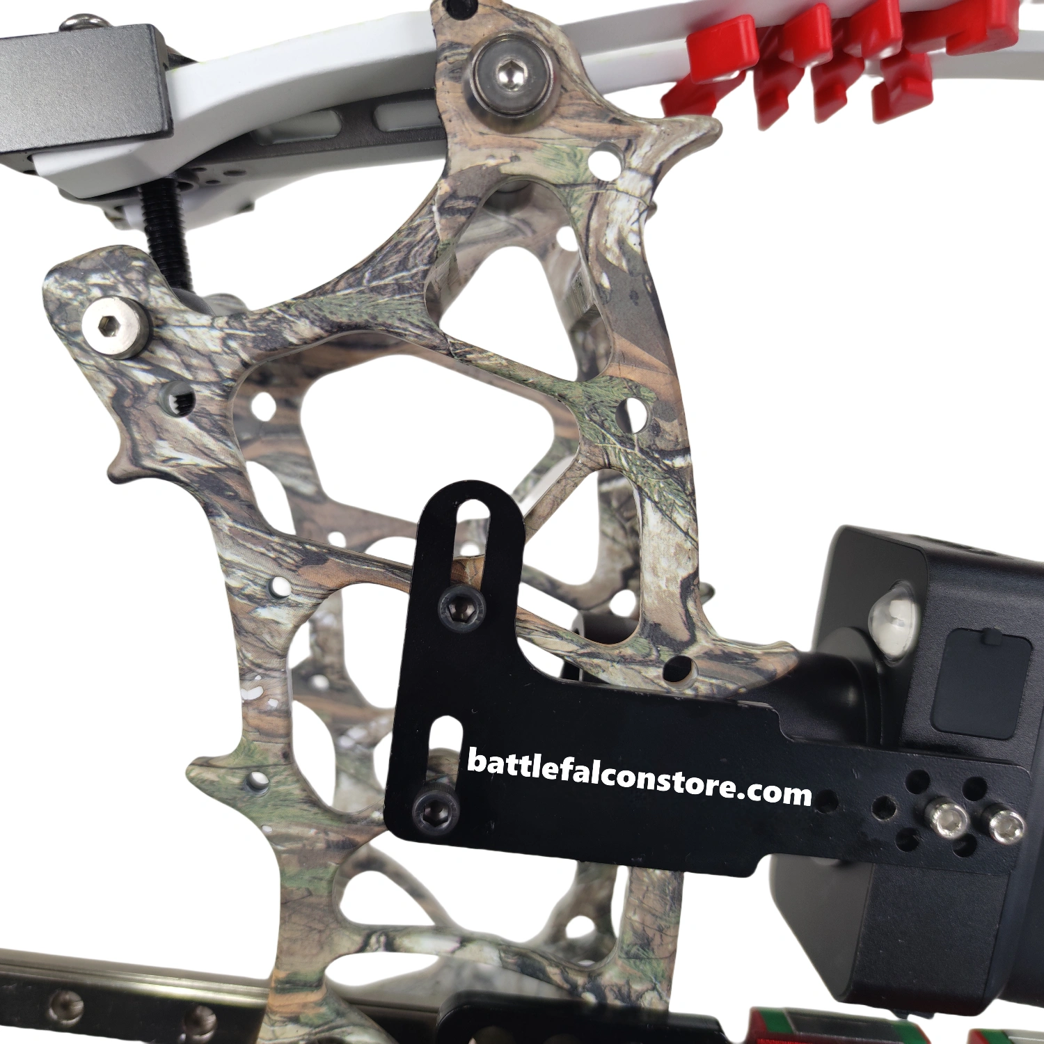 BattleFalcon Night Vision Scope Close-Up — Precision Optics for Low-Light Archery02