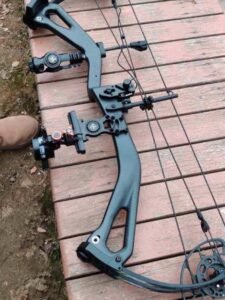 BFA-C16 Carbon Assault Hunting Compound Bow – Lightweight, High-Strength & Durable Carbon Construction | Perfect for Hunting