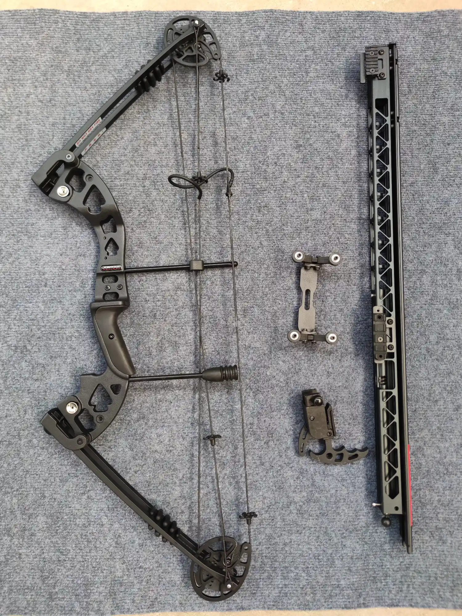 BF-L18KA Bow Side View — CNC Machined Aluminum Frame and Compact Build BattleFalcon BF-L18KA Rapid-Fire Steel Ball Compound Bow