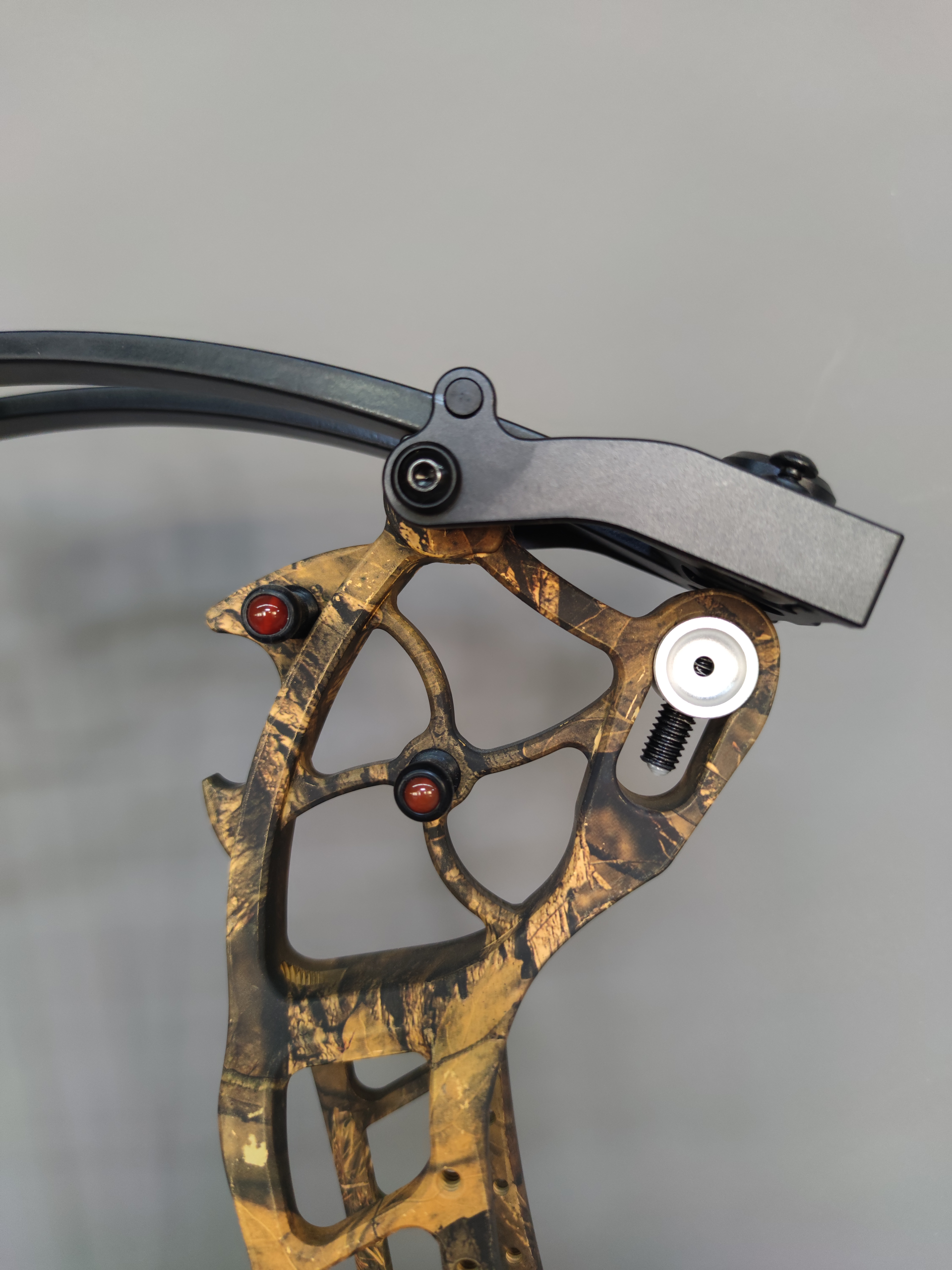 BFC-C18 Conqueror Dual-Use Compound Bow – Arrows & Steel Balls