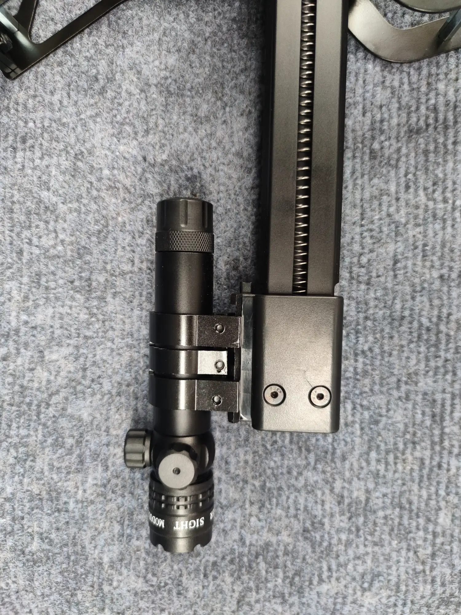 Integrated Sight Mount and Stabilizer Ports for Enhanced Accuracy BattleFalcon BF-AR16 40-Shot Rapid-Fire Steel Ball Compound Bow