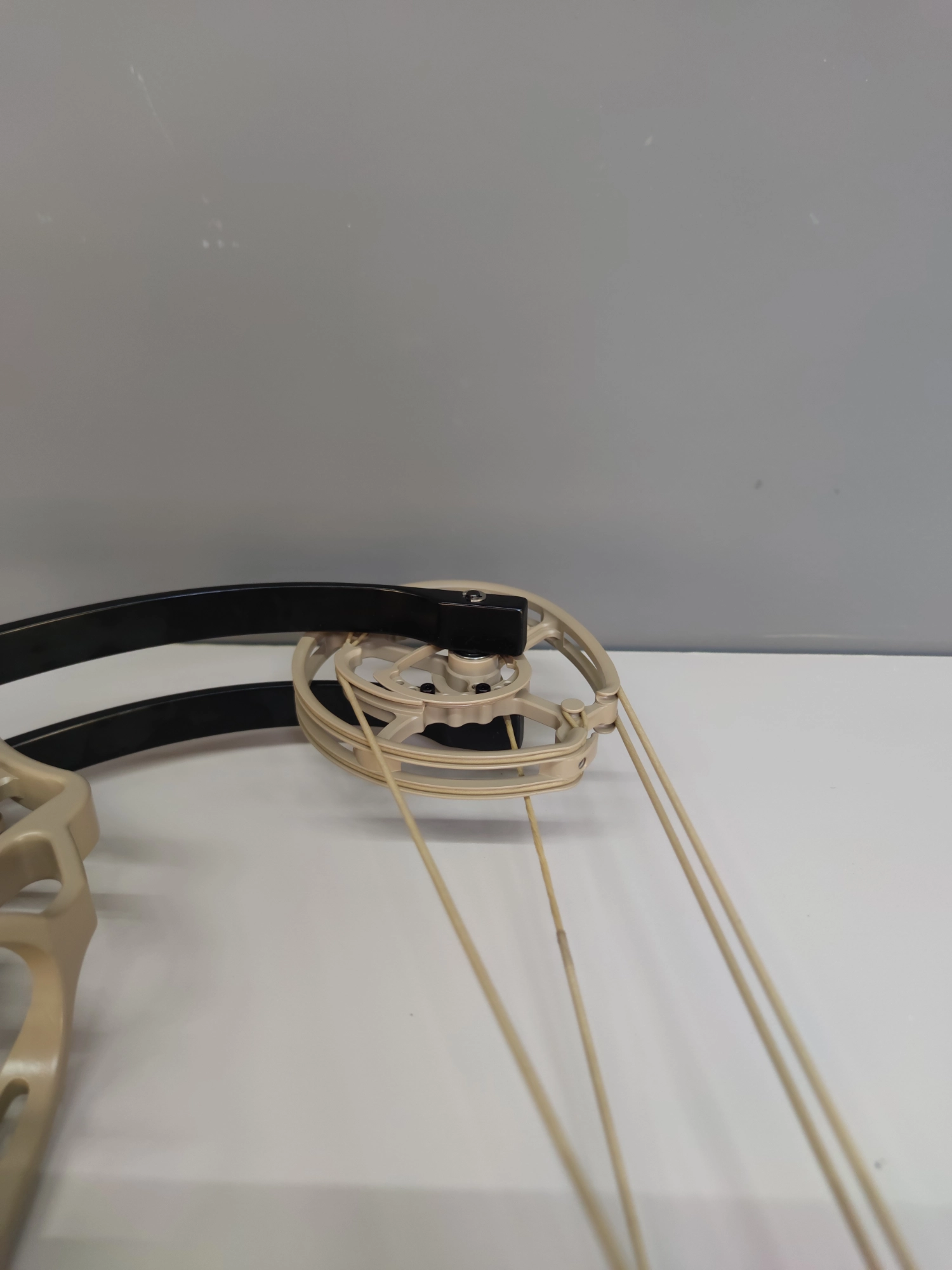 BattleFalcon Laminated Composite Limbs — High-Strength and Durable Structure02