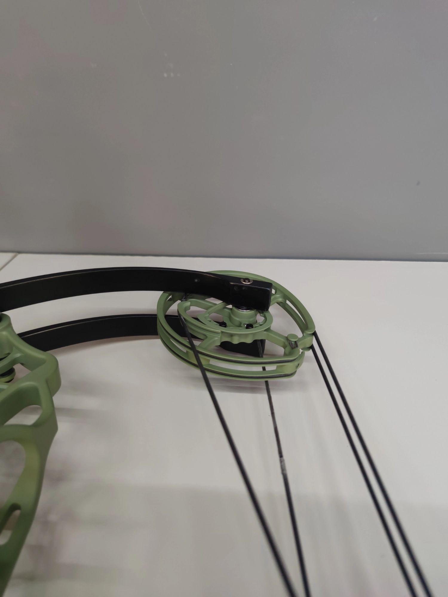 BattleFalcon Laminated Composite Limbs — High-Strength and Durable Structure03