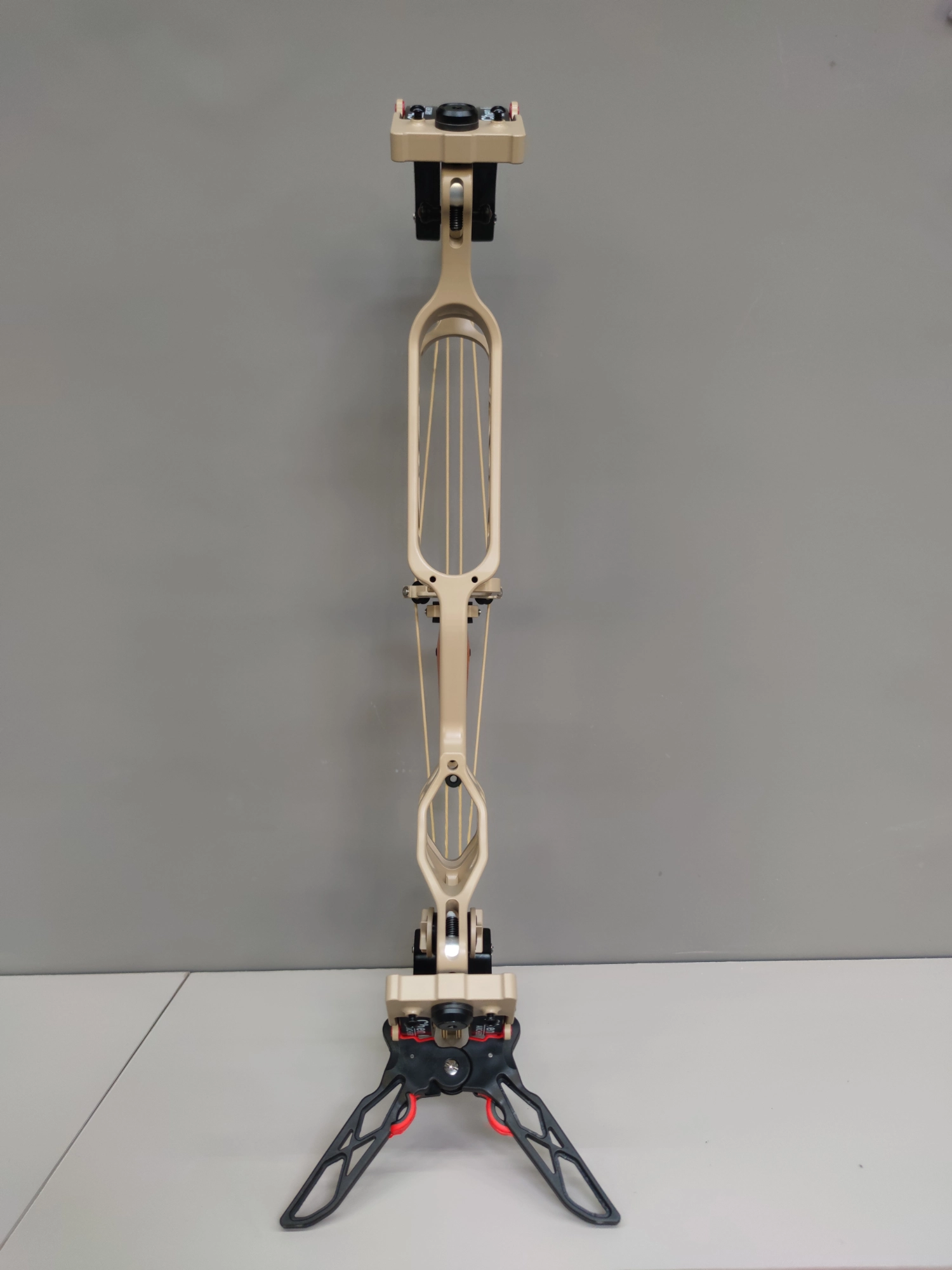 BattleFalcon WUKONG Bow Side View — Ceramic-Coated CNC Aluminum Riser and Aggressive Design05