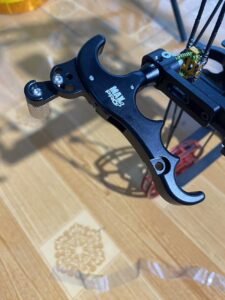 BFC-F20 Ultimate Compound Bow Set – With Digital Night Vision&Anchor Trainer